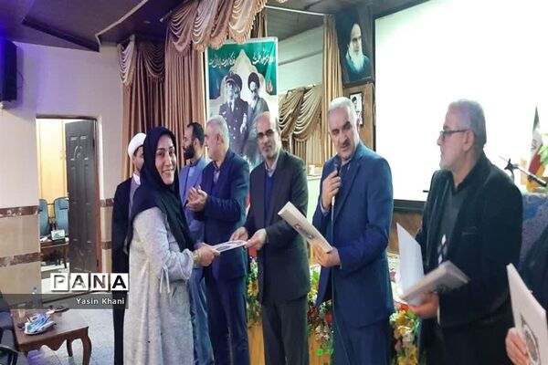 نشست صمیمی مدیرکل آموزش و پرورش مازندران با مدیران مدارس شهرستان عباس‌آباد