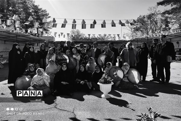 افتتاحیه جشنواره شصت برگ به یاد قصه‌های مجید در دبیرستان شهید حلبیان ناحیه ۴