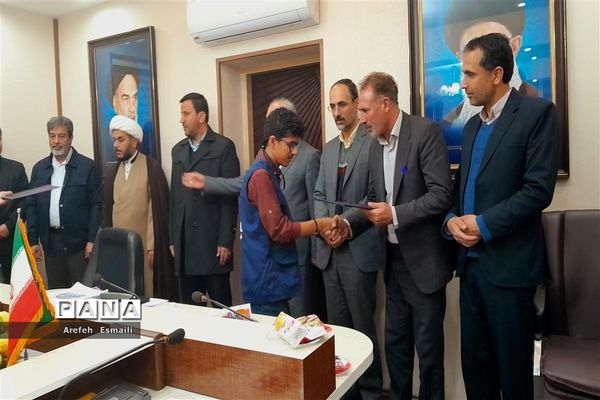 جلسه توجیهی قرارگاه‌های دانش‌آموزی خواف