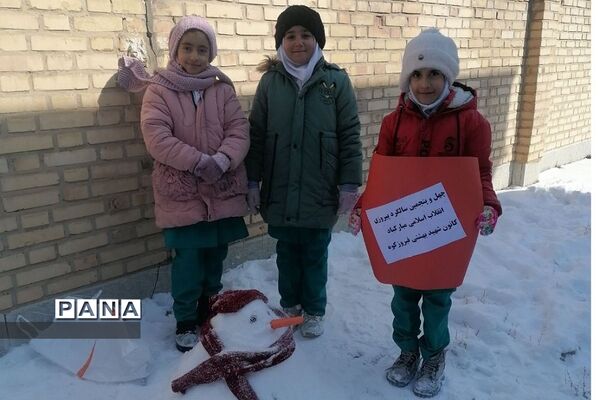 جشنواره ساخت آدم‌برفی و پرواز بادبادک‌ها در شهرستان فیروزکوه