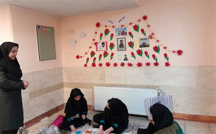 سمپاد در مسیر انقلاب فرصت ساعاتی بدون کیف و کتاب را در اختیار دانش‌آموزان قرار داد