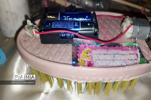 نمایشگاه  علمی دانش‌آموزان دبستان شیخ مرتضی انصاری منطقه ۱۳