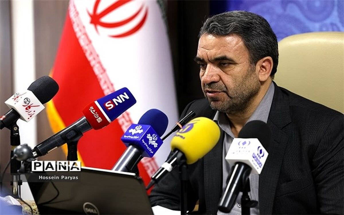 معلمان مدارس غیردولتی ۳۶۰ ساعت دوره صلاحیت معلمی را می‌گذرانند