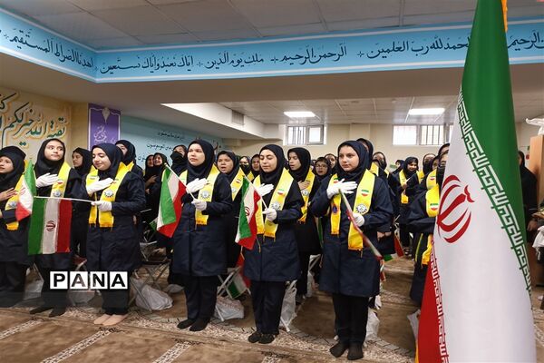 برگزاری مانور یاوران انقلاب در دبیرستان دخترانه متوسطه اول شهید محمدرضا خشکباری شهرستان قدس