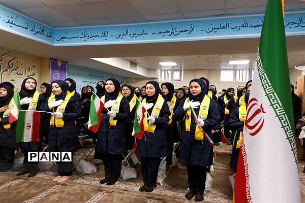 برگزاری مانور یاوران انقلاب در دبیرستان دخترانه متوسطه اول شهید محمدرضا خشکباری شهرستان قدس