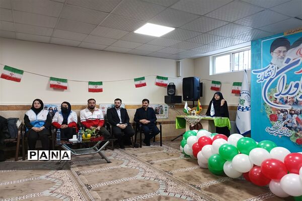 برگزاری مانور یاوران انقلاب در دبیرستان دخترانه متوسطه اول شهید محمدرضا خشکباری شهرستان قدس
