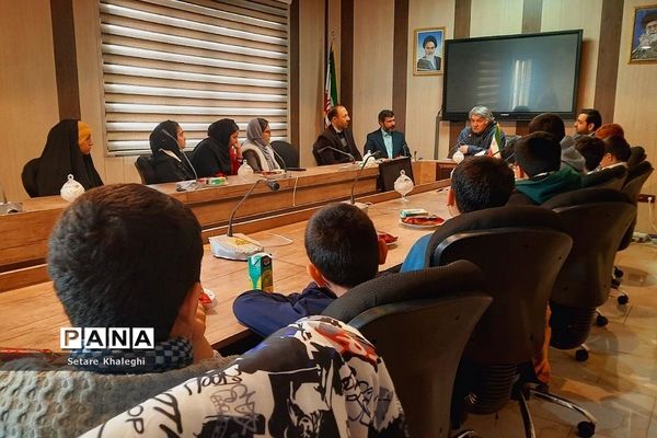 کارگاه نویسندگی برای دانش‌آموزان، در دماوند