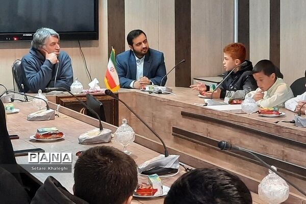 کارگاه نویسندگی برای دانش‌آموزان، در دماوند