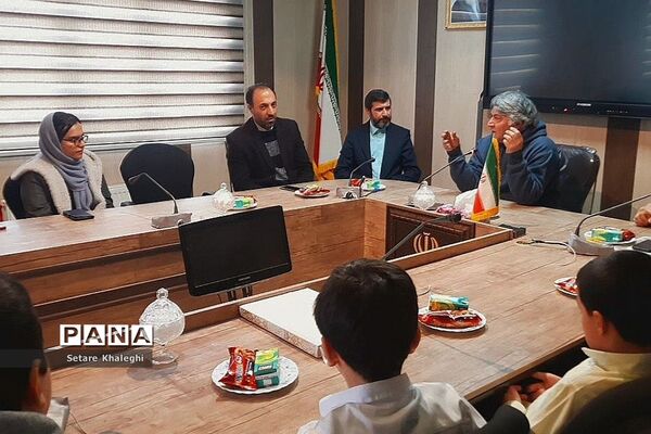 کارگاه نویسندگی برای دانش‌آموزان، در دماوند