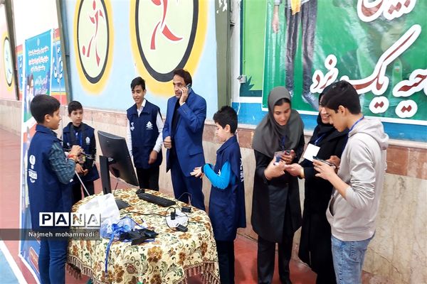 مسابقات لیوان چینی و روبیک دانش‌آموزان مدارس ناحیه یک یزد