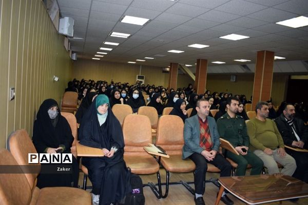 برگزاری یادواره شهدا در دبیرستان دخترانه فرهنگ ۱۳