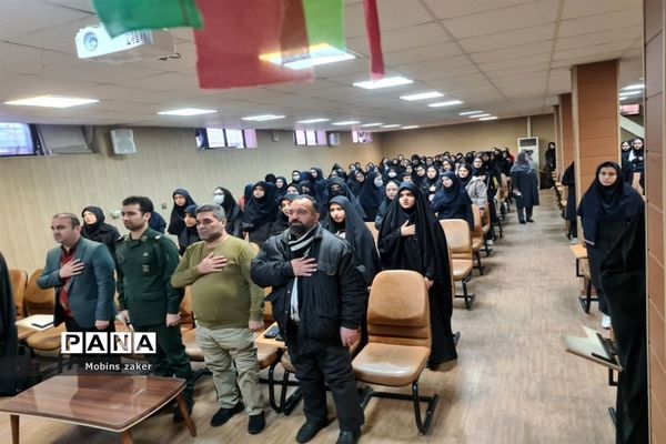 برگزاری یادواره شهدا در دبیرستان دخترانه فرهنگ ۱۳