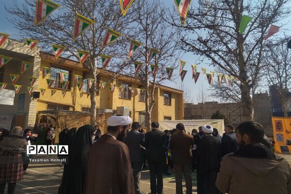 مراسم افتتاح مدرسه انقلاب و اختتامیه هفته فرهنگ وهنر نیشابور