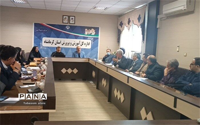 شرکت در راهپیمایی 22 بهمن ، نمایش اقتدار نظام  است/فیلم