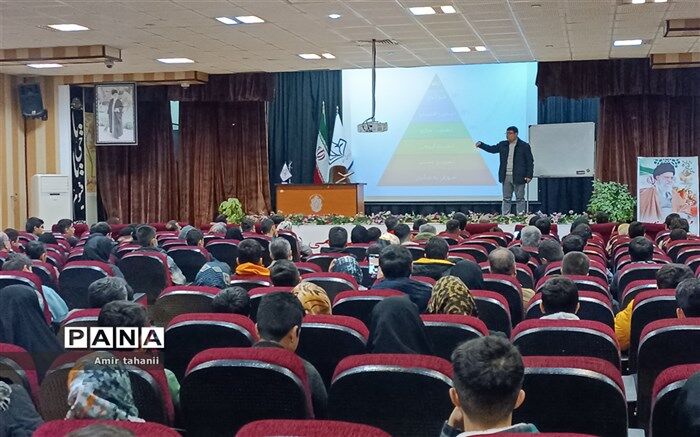 حضور دانش‌آموزان در تشکل‌ها زمینه‌ساز مدرسه قوی است