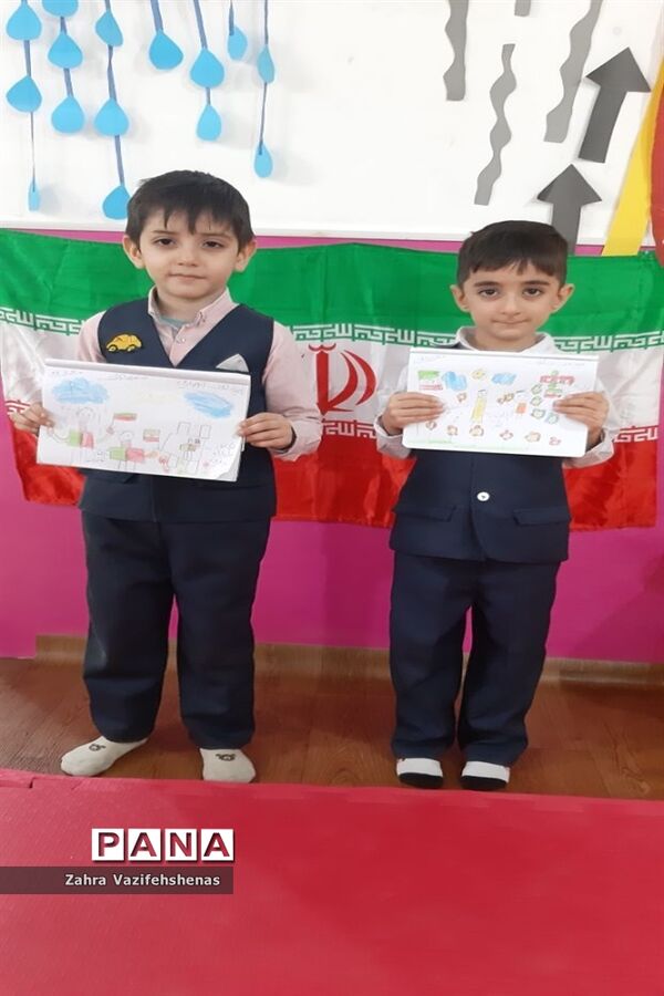 مراسم صبحانه انقلاب در مهد کودک گل‌های هستی شهرستان شیروان