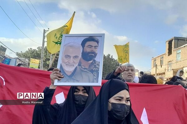 برگزاری مراسم تشییع پیکر مبارک شهید مدافع حرم در بهارستان 2