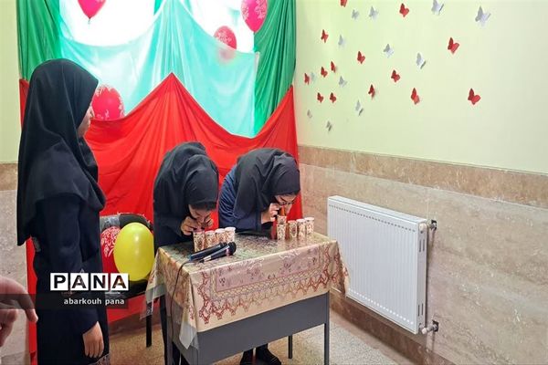 جشن انقلاب در مدارس ابرکوه