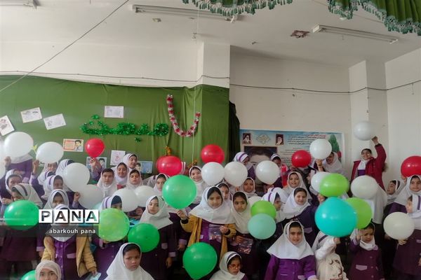 جشن انقلاب در مدارس ابرکوه