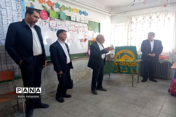 حضور خادمین حرم مقدس رضوی در دبستان نرجس شهرستان مهریز