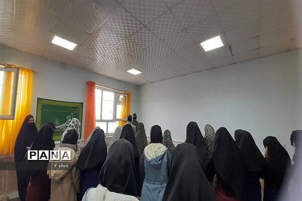 نمایشگاه دانش‌‎آموزی از جنس انقلاب