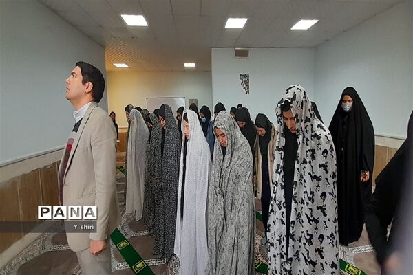 نمایشگاه دانش‌‎آموزی از جنس انقلاب