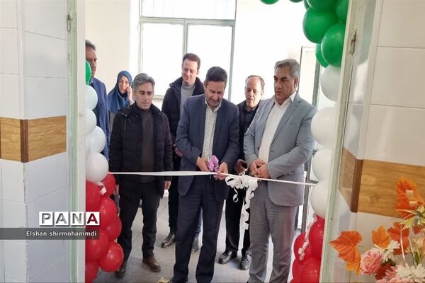 افتتاح نمایشگاه دستاوردهای هنرستان‌های مرند
