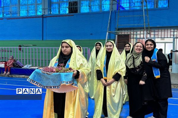 مانور یاوران انقلاب دانش‌آموزان شهرستان ورامین