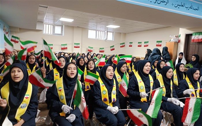 نسل نوجوان ‌با همت خود شعار استقلال، آزادی، جمهوری اسلامی را حفظ می‌کنند