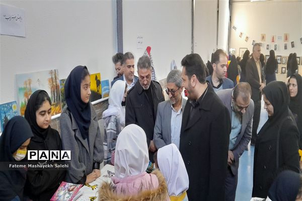 بازارچه کسب و کار و نمایشگاه تولیدات هنرستان‌های شهرستان نور