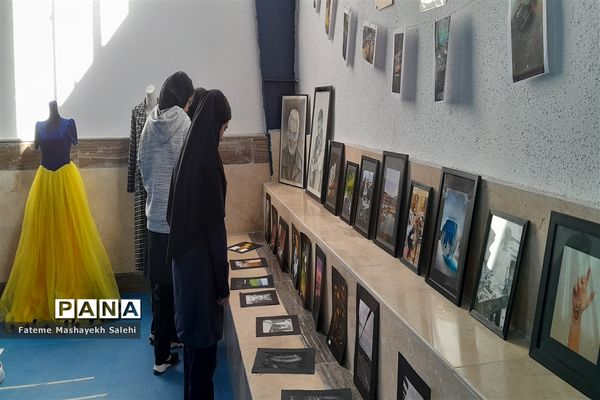 بازارچه کسب و کار و نمایشگاه تولیدات هنرستان‌های شهرستان نور