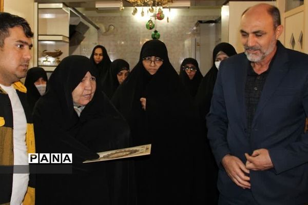 تقدیر از خانواده شهدا در فشافویه