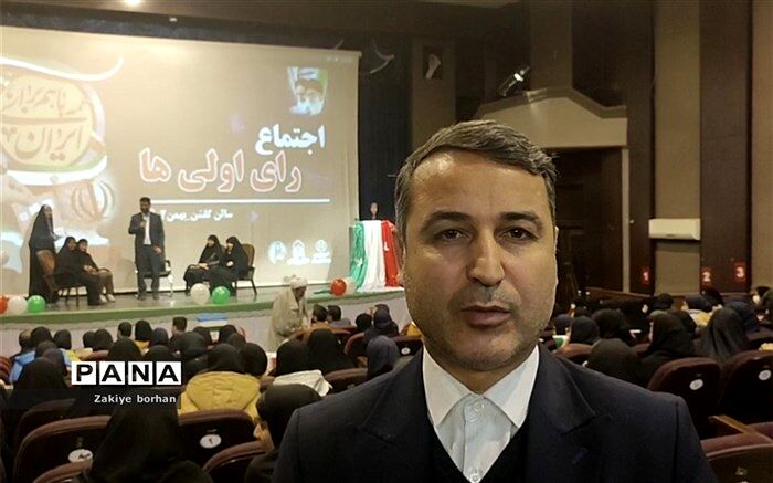 امسال بالغ بر ۲۰ هزار دانش آموز رای اولی استان به پای صندوق رای می روند/فیلم