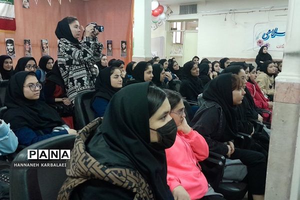 آیین افتتاحیه مدارس انقلاب ناحیه۲ بهارستان