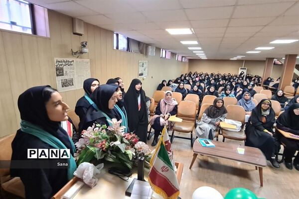 آئین جشن دهه فجر و عید مبعث در دبیرستان فرهنگ ۱۳