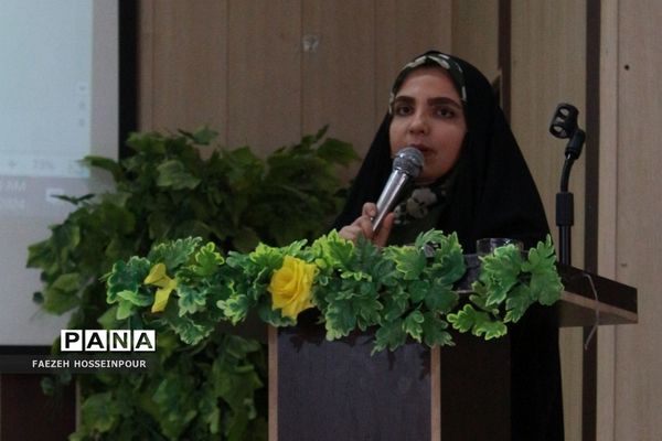 یادواره زنان شهیده شهرستان بهارستان