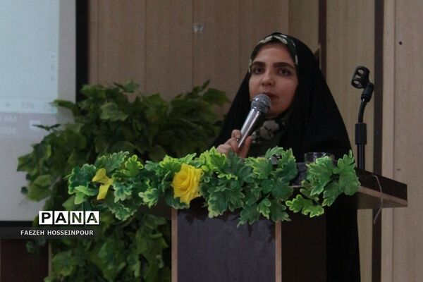 یادواره زنان شهیده شهرستان بهارستان