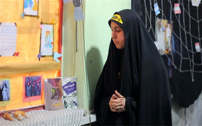 برگزاری نمایشگاه  دانش‌آموزی مدرسه انقلاب در شهرستان میناب /فیلم