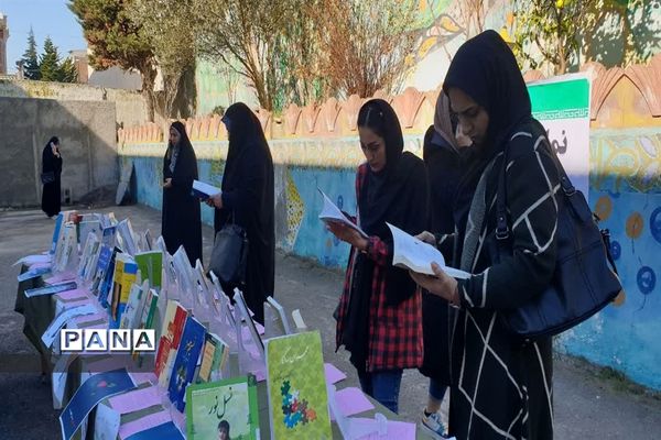 جلسه آموزش خانواده ویژه اولیا دانش‌آموزان در محمودآباد