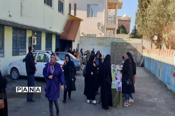 جلسه آموزش خانواده ویژه اولیا دانش‌آموزان در محمودآباد