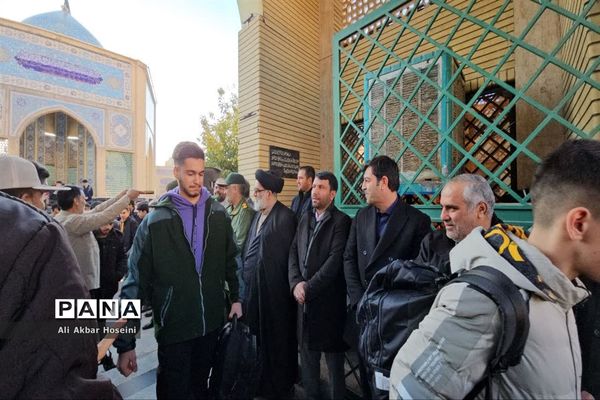 آیین بدرقه ۲۲۰ دانش‌آموز پسر شهرستان ورامین به اردوی راهیان نور