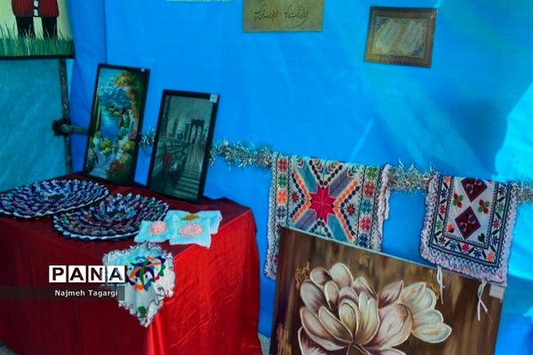 نمایشگاه دستاوردهای فرهنگی ، هنری و فنی دانش‌آموزان شهرستان مه ولات