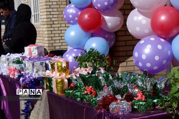 برگزاری مراسم تقدیر از دانش‌آموزان برتر و ساعی دبیرستان عترت