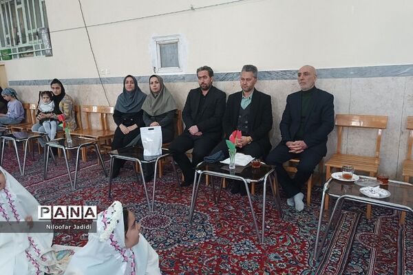 جشن عبادت و بندگی دانش‌آموزان دختر دبستان عصمت نصیرشهر