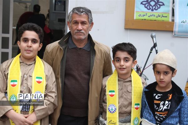 جشن انقلاب در خرم آباد برگزار شد