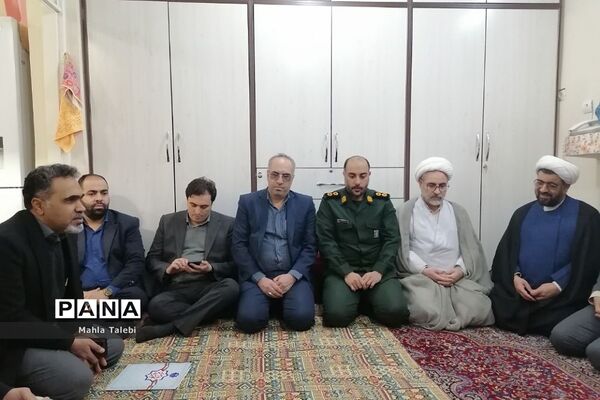 بازدید از خانواده شهید جعفری و شهیده قره داغی باحضور مسئولین صباشهر