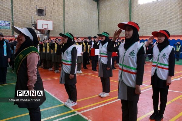 مانور یاوران انقلاب در بهارستان دو