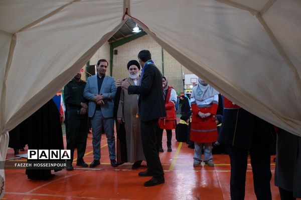 مانور یاوران انقلاب در بهارستان دو