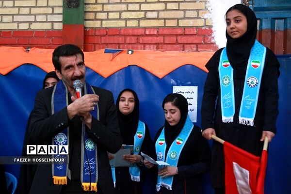 مانور یاوران انقلاب در بهارستان دو