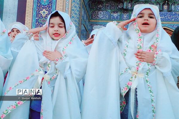 نخستین اجرای سرود «فرمانده مهدی» در مسجد جمکران